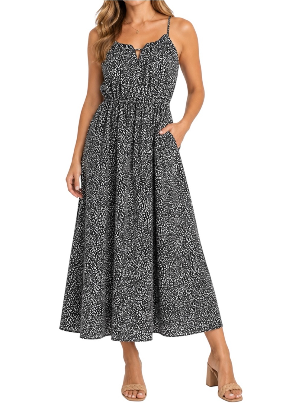 Universal Thread Medium M Black White Print Maxi Dress Sleeveless Pockets NWT